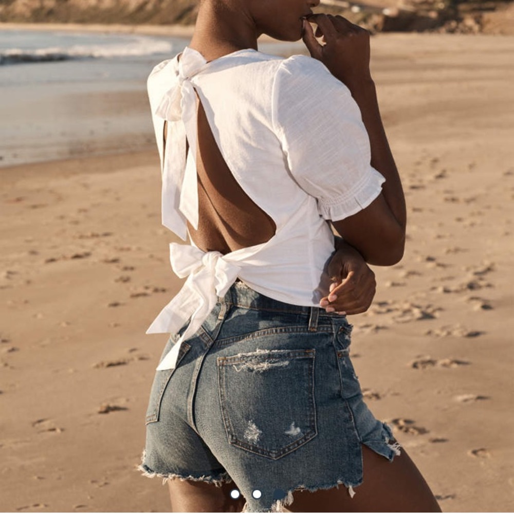Abercrombie Curve Love High Rise Denim Mom Shorts